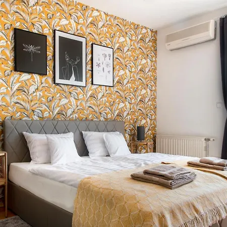 Balaton Lakeside Apartman