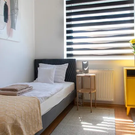 Balaton Lakeside Apartment *